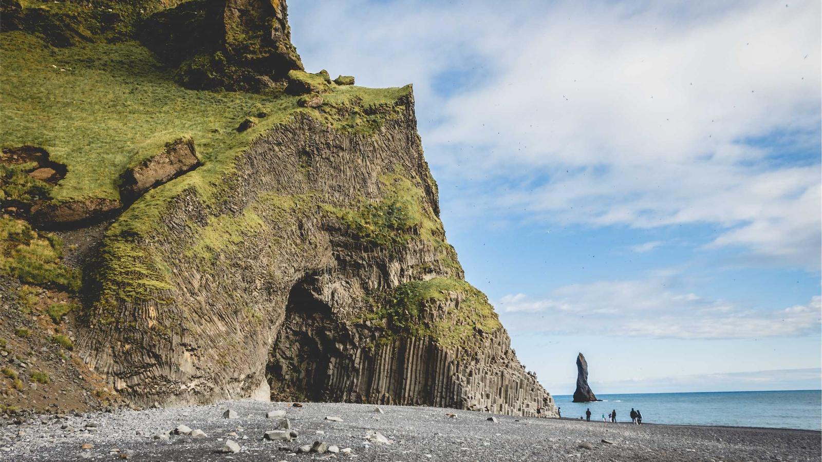 Otter.ai Keeps Emailing Your Colleagues Without Permission. Here's What's Happening