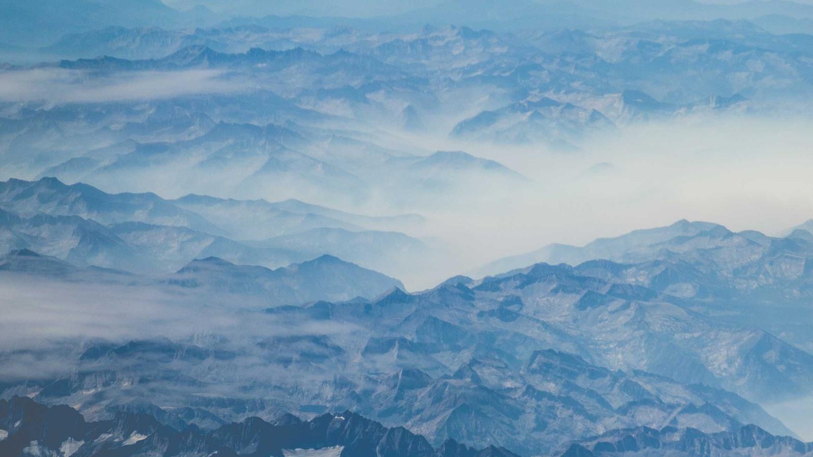 Fireflies.ai Alternatives: 5 Meeting Tools Worth Switching To